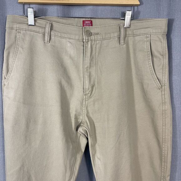 Levi's Chino Pants Men XX 36X30.5 Tan Relaxed Taper Mid Rise Office Chore Casual - Picture 8 of 11